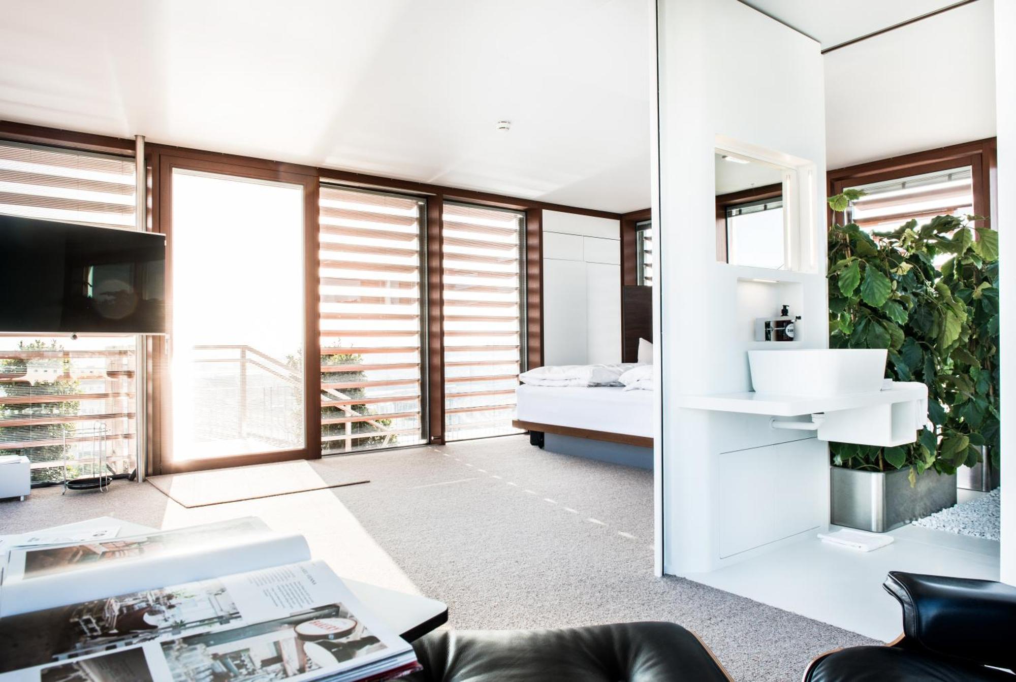 Loft Cube Suite,191155975:JPEG